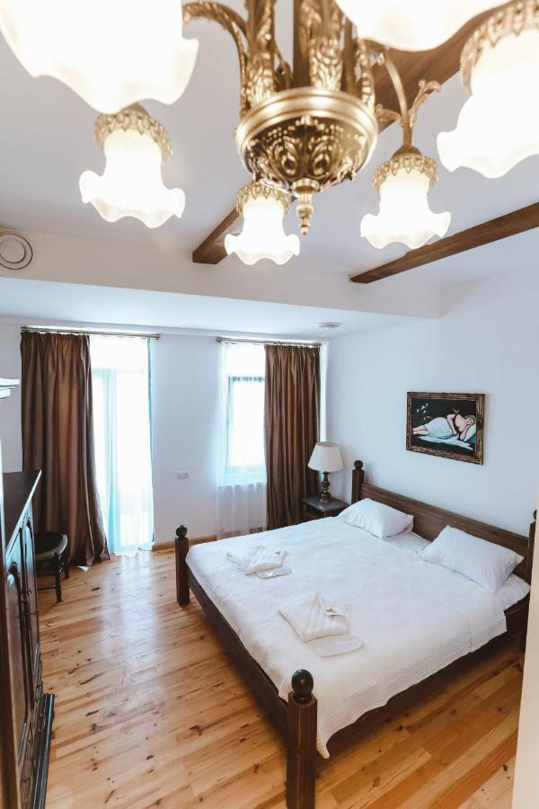 Hotel Verdzi Kutaisi Exterior foto